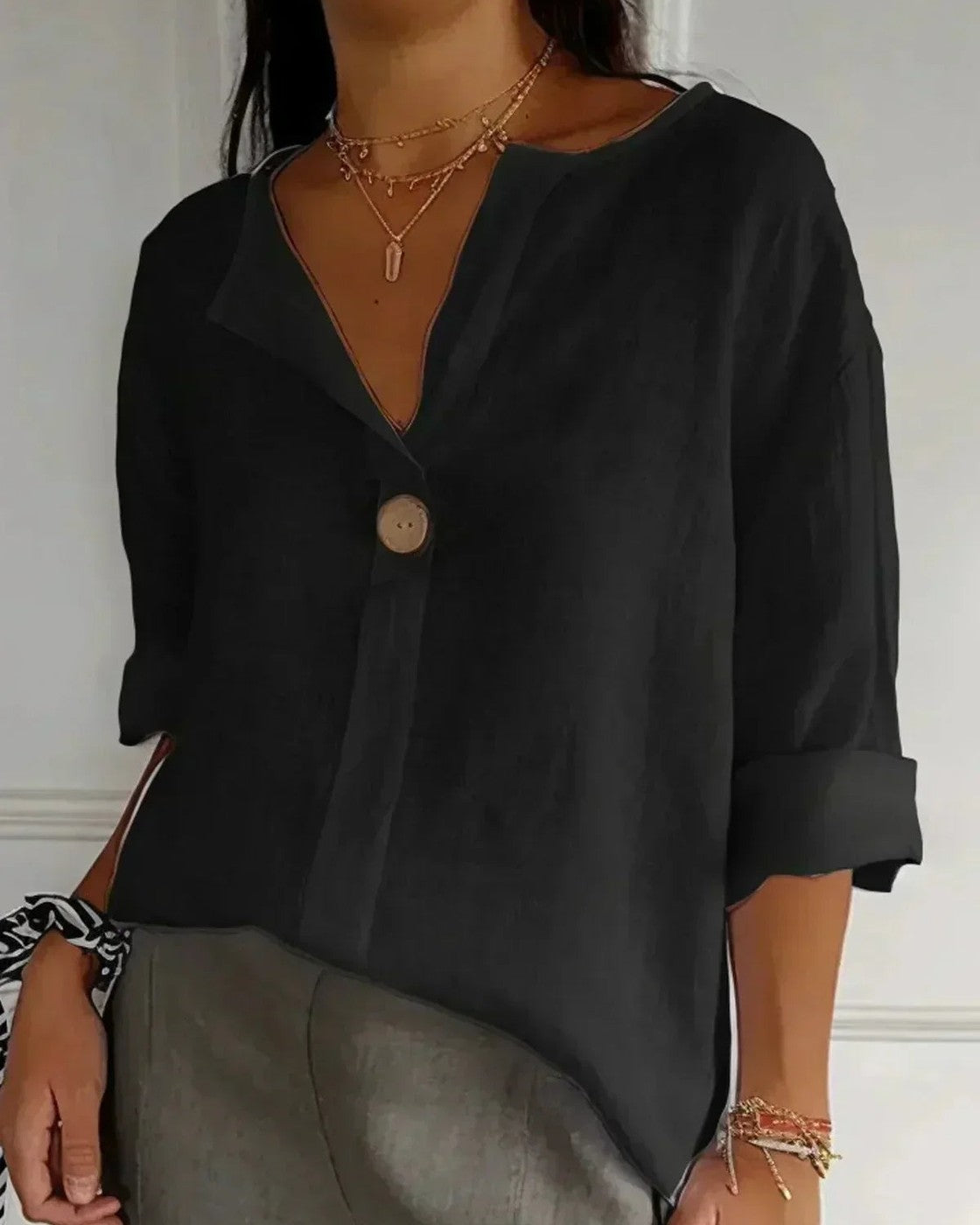 marlee-relaxed-linen-v-neck-top-3